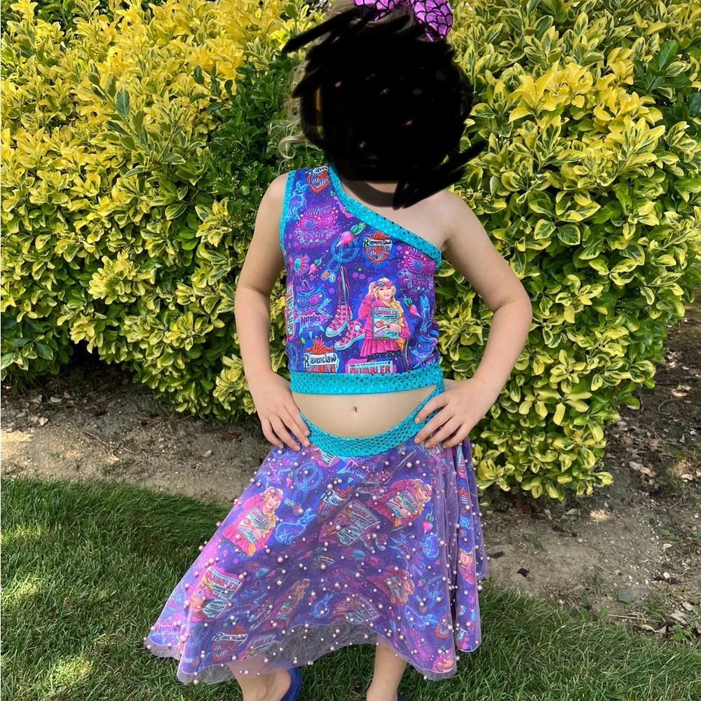 Handmade one shoulder crop and mesh bead skirt Set in Harry Potter pattern - Picture 8 of 8